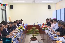 Hô Chi Minh-Ville partage avec Vientiane son expérience de travail du Front d'édification nationale