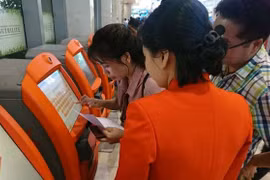 Jetstar Pacific met en service des kiosques d'auto-enregistrement des bagages à l'aéroport
