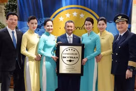 Vietnam Airlines continue de recevoir le titre de compagnie aérienne internationale à 4 étoiles