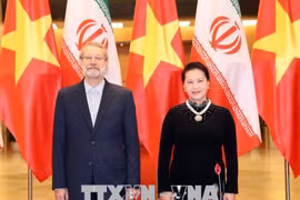 Entretien entre Nguyên Thi Kim Ngân et Ali Ardeshir Larijani