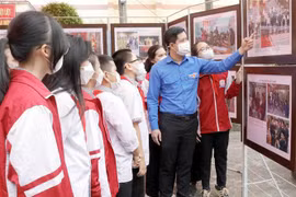 Exposition sur les archipels de Hoang Sa et Truong Sa à Bac Giang