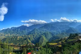 Lao Cai, Quang Binh et Gia Lai cherchent à attirer les touristes