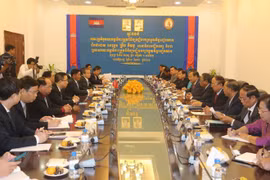 Une délégation de la Commission centrale du contrôle du Parti en visite au Cambodge