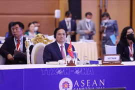 41e Sommet de l'ASEAN : le PM vietnamien affirme l'importance de maintenir la solidarité 