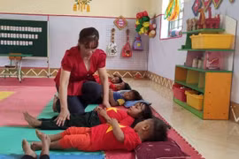 Pour donner une bonne éducation aux enfants de Lai Châu
