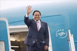 Le PM quitte Hanoï pour la semaine de haut niveau de la 78e session de l'AG de l'ONU