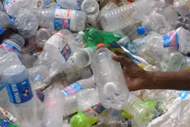 Le président philippin propose l’interdiction des plastiques à usage unique