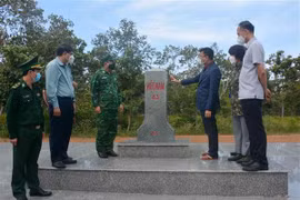Pour une frontière Vietnam - Cambodge de paix, d'amitié et de coopération 