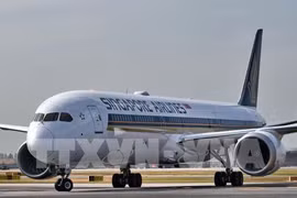 Singapore Airlines suspend les embauches en raison de l'impact du COVID-19