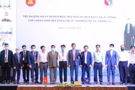 Le Vietnam appelle les pays de l'ASEAN à coopérer pour une exploitation minière durable