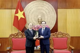 Lang Son travaille avec une délégation du Guangxi (Chine)