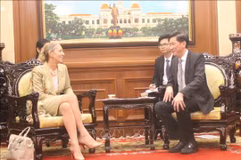 Vietnam et Royaume-Uni coopèrent dans l’économie, l’investissement et l’éducation