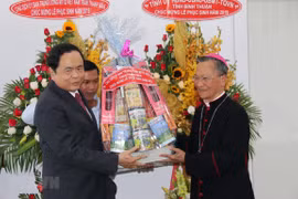 Pâques : le président du FPV présente ses vœux aux catholiques de Binh Thuan