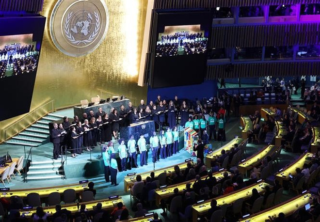 Panorama de la cérémonie marquant le 80e anniversaire de l’ONU. Photo : VNA 2-6376.jpg