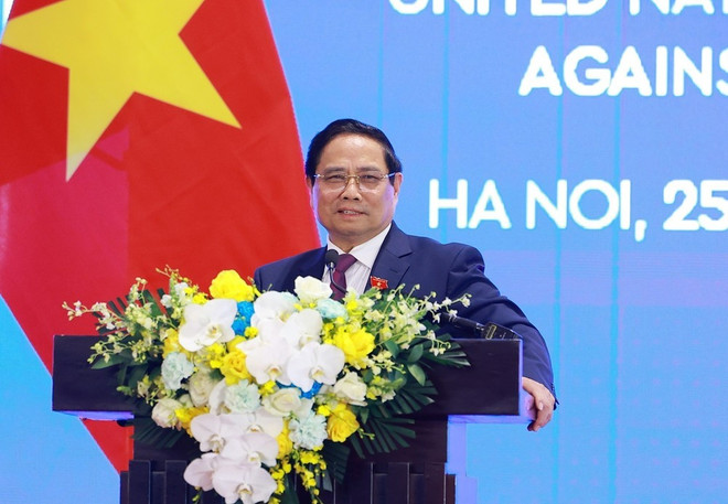 Le Premier ministre Pham Minh Chinh lors de la conférence de presse. Photo : VNA 2-3305.jpg