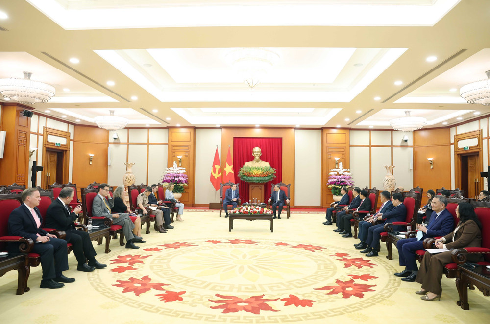 vna-potal-tong-bi-thu-to-lam-tiep-dai-su-hoa-ky-marc-knapper-8304749.jpg