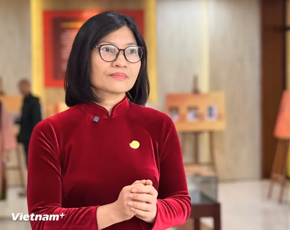 nguyen-thu-hoai.jpg