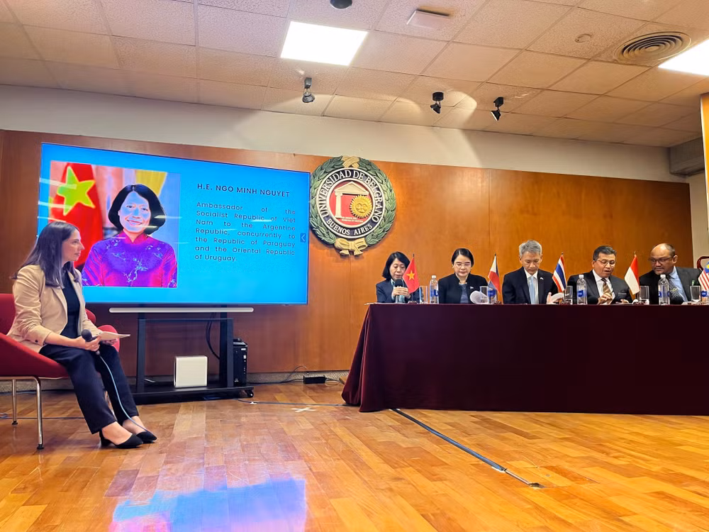 vna-potal-viet-nam-tham-du-hoi-thao-asean-tai-argentina-8339468.jpg