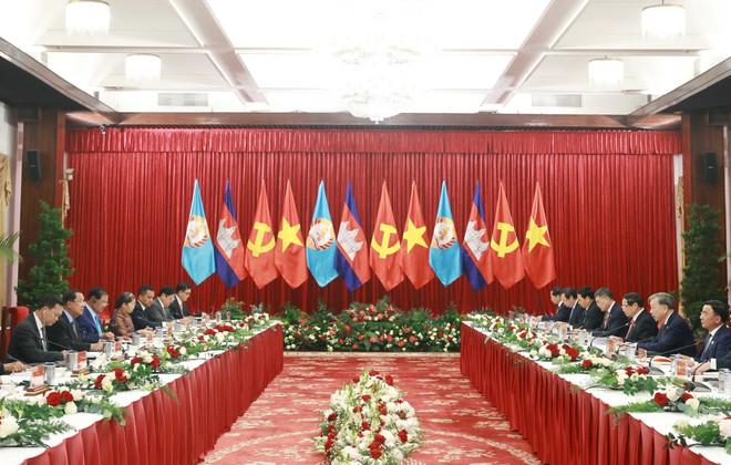 vna-potal-cuoc-gap-cap-cao-giua-bo-chinh-tri-dang-cong-san-viet-nam-va-ban-thuong-vu-dang-nhan-dan-campuchia-7867963.jpg