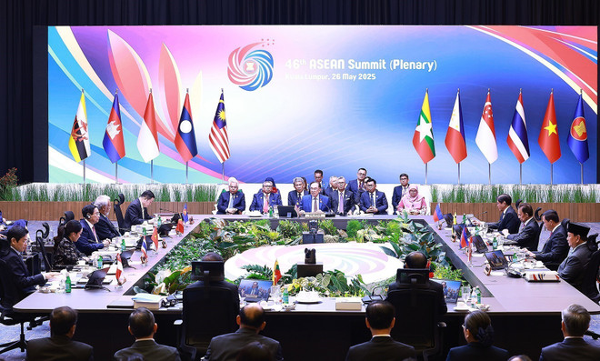 La session plénière du 46e Sommet de l'ASEAN. Photo : VNA 3.jpg