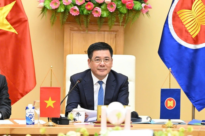 Le ministre de l'Industrie et du Commerce, Nguyen Hong Dien. Photo : VNA mdien.jpg