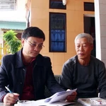 Ces jours-ci, l’atmosphère de préparation aux élections des députés de l’Assemblée nationale de la 16ᵉ législature e diffuse largement dans les communes et quartiers côtiers de la province de Quang Tri. Photo : VNA