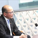 Le Master Uch Leang, chef par intérim du Département des études Asie-Afrique et Moyen-Orient de l’Institut des relations internationales du Cambodge (Académie royale du Cambodge). Photo : VNA