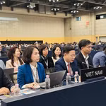 Le vice-ministre des Affaires étrangères Ngô Lê Van, président de la Commission nationale vietnamienne pour l’UNESCO, prononce une allocution lors de la 48e session du Comité du patrimoine mondial de l’UNESCO. Photo : VNA