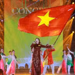 Prestation artistique lors du concert « Le Vietnam en moi ». Photo : VNA