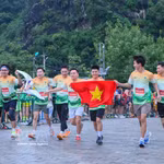 Tràng An Marathon 2025, le plus grand événement sportif annuel de la province de Ninh Bình, a réuni plus de 10.000 coureurs sur un parcours au cœur du patrimoine. Photo : VNA