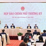 Lors de la conférence de presse gouvernementale régulière de décembre 2025. Photo : VNA