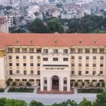 Un bâtiment du campus de l'Université de médecine de Hanoï, qui a enregistré la plus forte progression parmi les établissements vietnamiens dans le dernier classement mondial des universités CWUR, gagnant 44 places pour se hisser au 1 835e rang mondial. Photo courtoisie de l'université