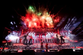Un numéro artistique du concert "Anh trai vượt ngàn chông gai". Photo: VNA