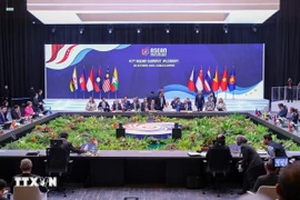 Le Premier ministre Pham Minh Chinh à la session plénière du 47ᵉ Sommet de l’ASEAN. Photo: VNA