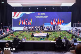Le Premier ministre Pham Minh Chinh à la session plénière du 47ᵉ Sommet de l’ASEAN. Photo: VNA