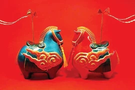 "Cheval aux fleurs d’abricot". Photo: nhandan.vn