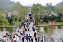 La province de Quang Ninh comprend un patrimoine exceptionnel comprenant 641 sites et 362 patrimoines culturels immatériels. Photo: baoquangninh.vn