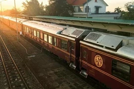 Le nouveau service de croisière ferroviaire de luxe reliant Hanoï à Hô Chi Minh-Ville mise autant sur le voyage lent et l’expérience immersive que sur le trajet lui-même. Photo: SJourney