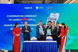 Cérémonie de signature du partenariat entre Central Retail Vietnam et Napas. Photo: bnews