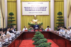 Le chef adjoint du Bureau présidentiel, Pham Thanh Ha, s'exprime à la conférence de presse. Photo: VNA