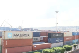 Le vaste entrepôt (282.000 m² d'entrepôt et 232.000 m² de cour) du port d'Alger, principal port maritime d'Algérie, peut stocker jusqu'à 120.000 tonnes de marchandises. Photo : VNA