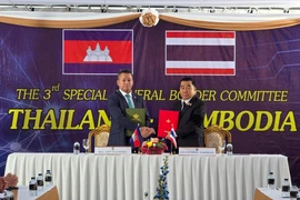 Cérémonie de signature du nouvel accord de cessez-le-feu entre la Thaïlande et le Cambodge. Photo: Xinhua/VNA