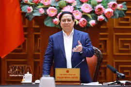 Le Premier ministre Pham Minh Chinh s'exprime lors de la réunion du 10 mars. Photo: VNA