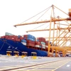 Le 2 millionième conteneur EVP de l’année accoste au port de Hai Phong. Photo : VNA