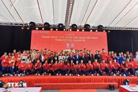 Tenues officielles de la délégation sportive vietnamienne aux SEA Games 33. Photo: VNA