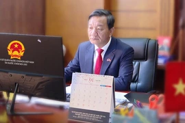 L'ambassadeur du Vietnam au Laos Nguyen Minh Tam souligne la grande amitié entre le PCV et le PPRL. Photo: VNA