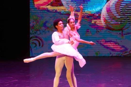 Une performance de ballet au programme. Photo : VNA