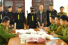 La police de la province centrale de Quang Binh a démantelé un important réseau de trafic de drogue transfrontalier, saisissant plus de 25 kilogrammes de stupéfiants divers. Photo: https://baophapluat.vn/