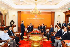 La réunion entre les autorités de la province de Ninh Binh et l’Association des petites et moyennes entreprises sud-coréennes. Photo: VNA