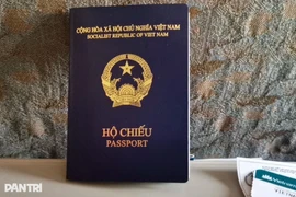À partir du 1er janvier 2026, les passeports ne seront plus acceptés pour les transactions bancaires. Photo: dantri.com.vn